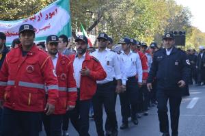 گزارش تصویری حضور آتش نشانان در راهپیمایی 13 آبان 